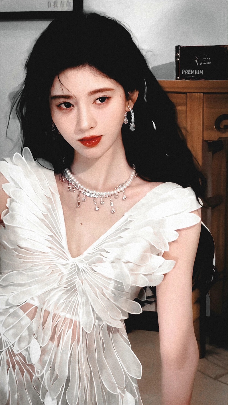 鞠婧祎